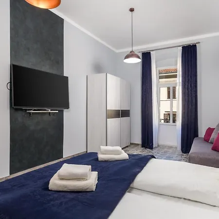 Apartments Piccola Venezia Rijeka Exterior photo